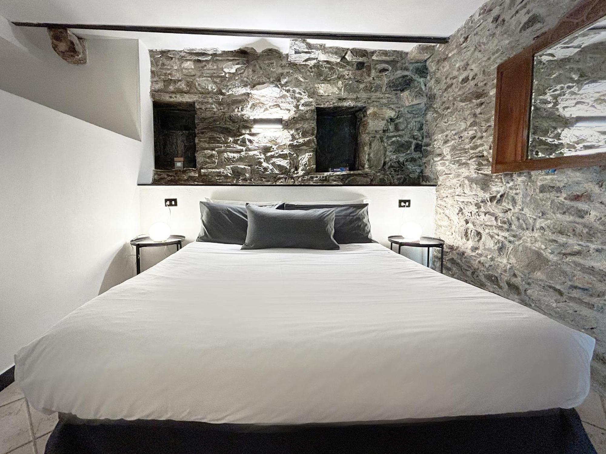 Pietra Azzurra, Newly Renovated Apartment Corniglia Ngoại thất bức ảnh
