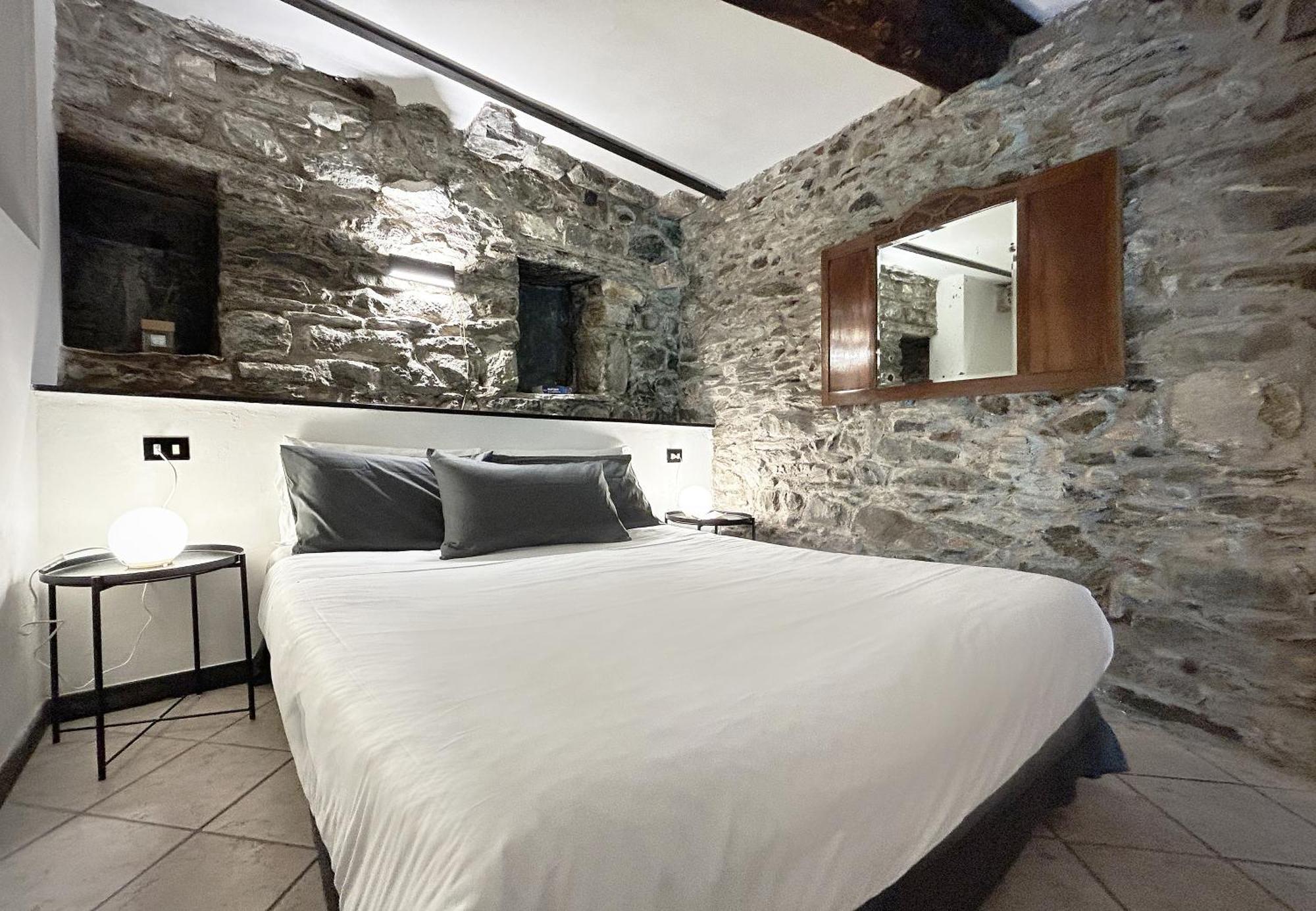 Pietra Azzurra, Newly Renovated Apartment Corniglia Ngoại thất bức ảnh