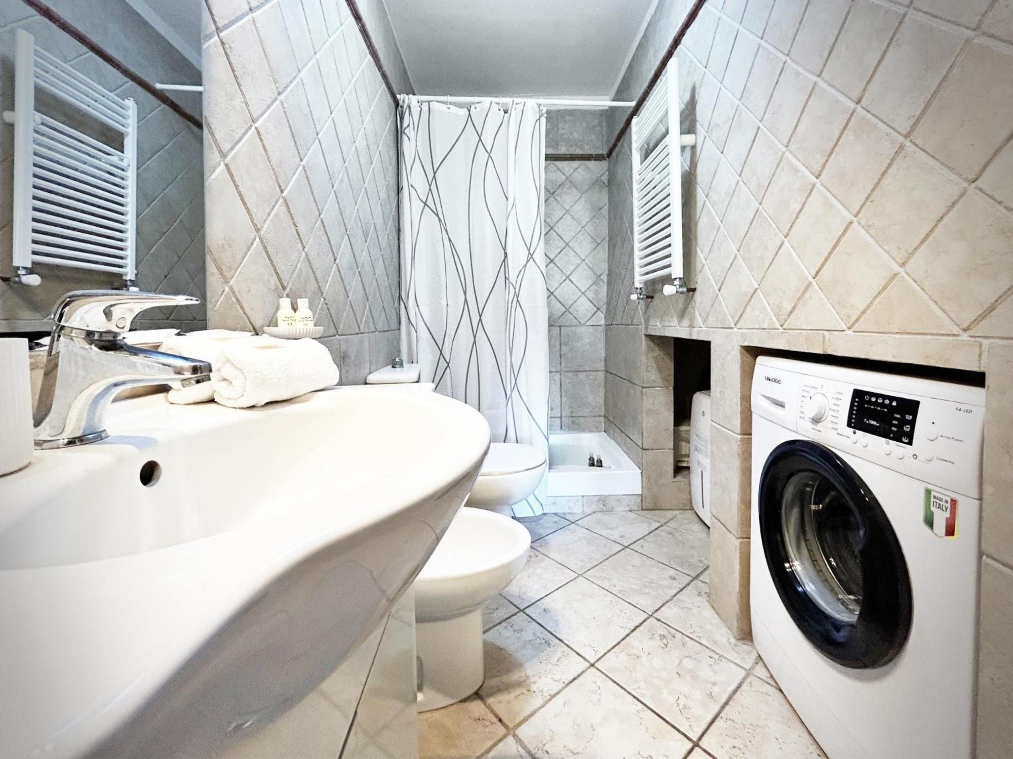 Pietra Azzurra, Newly Renovated Apartment Corniglia Ngoại thất bức ảnh