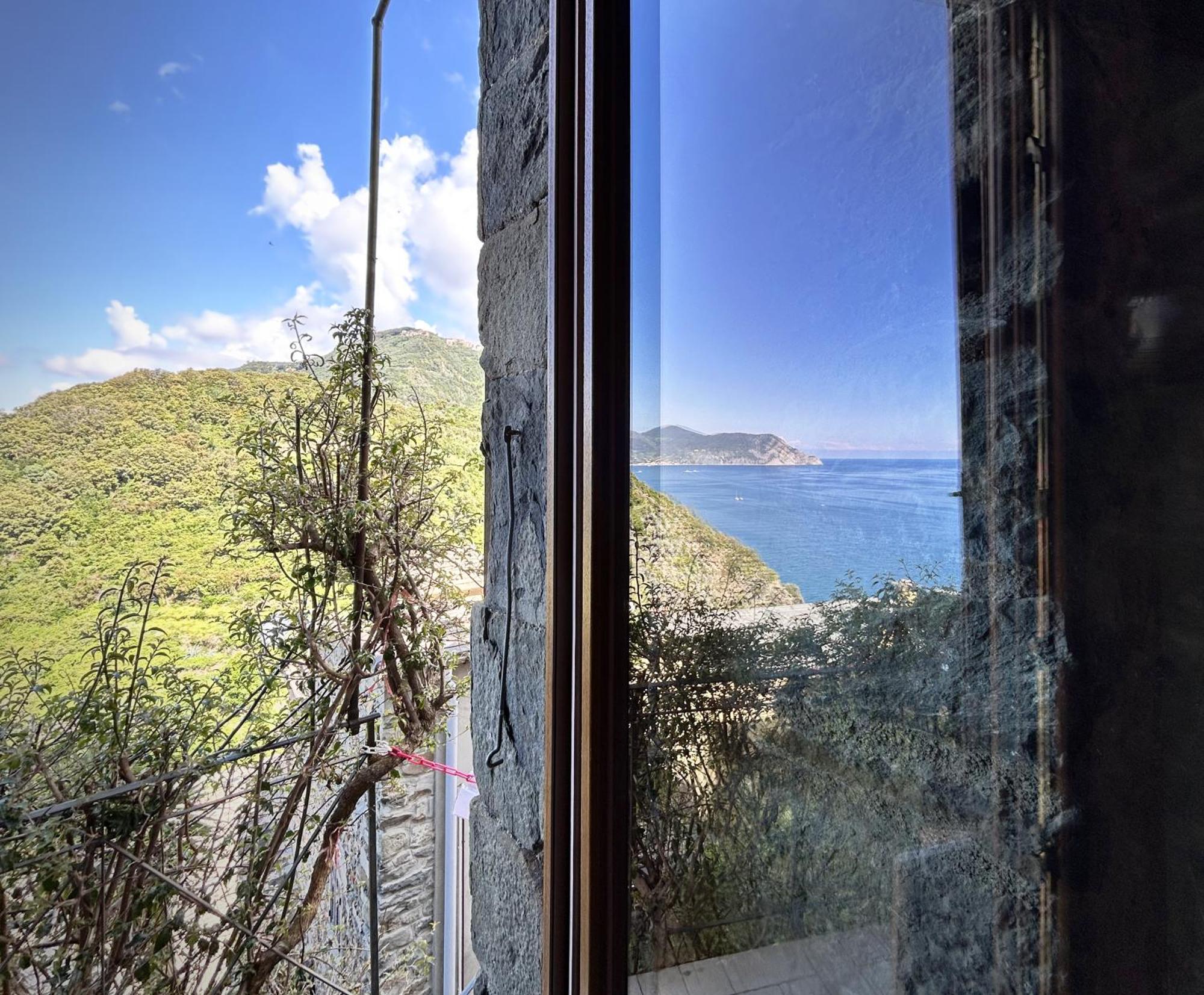 Pietra Azzurra, Newly Renovated Apartment Corniglia Ngoại thất bức ảnh